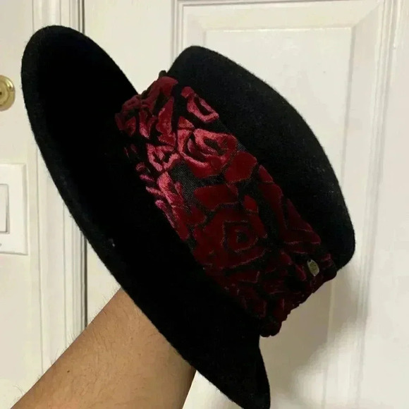 Vintage SCALA 100% wool women\'s black hat, rose bandana style around the hat. main image 4